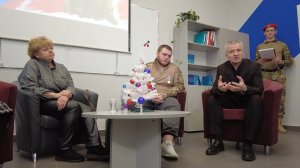 Он прошёл тяжёлые бои: ветеран СВО встретился с мытищинскими студентами