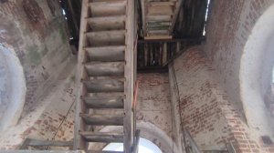 1000091944 Где-то внутри колокольни.mp4