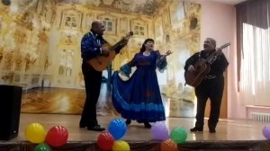 КОНЦЕРТ В ШКОЛЕ  51 !  ДЕНЬ МАТЕРИ ! ПОЮТ И ИГРАЮТ ЦЫГАНЕ !  2024 г