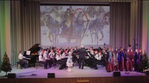 3 белых коня