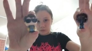 распаковка яйца Киндер "Очень странные дела"