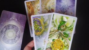 У кого к тебе любовный интерес. Расклад таро на скрытые чувства