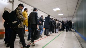 Таксистов-нелегалов выдворят из РФ после рейда силовиков в Приморье