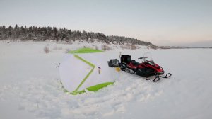 Рыбалка. Налим на зимнюю удочку.