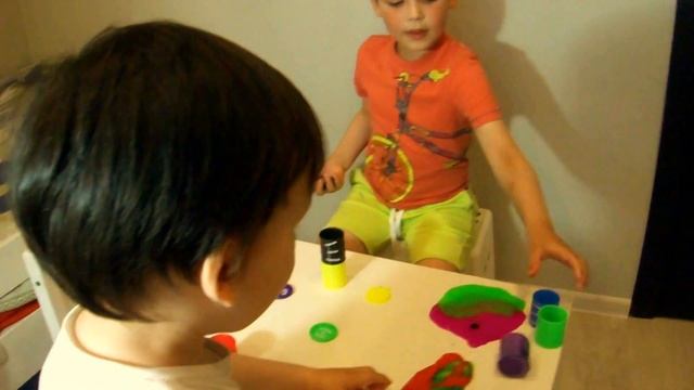 Марк и Рома первое видео продолжение распаковка лизун смотреть онлайн