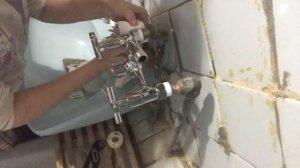 Как поменять кран-душ самостоятельно / Архив от 06.10.2021