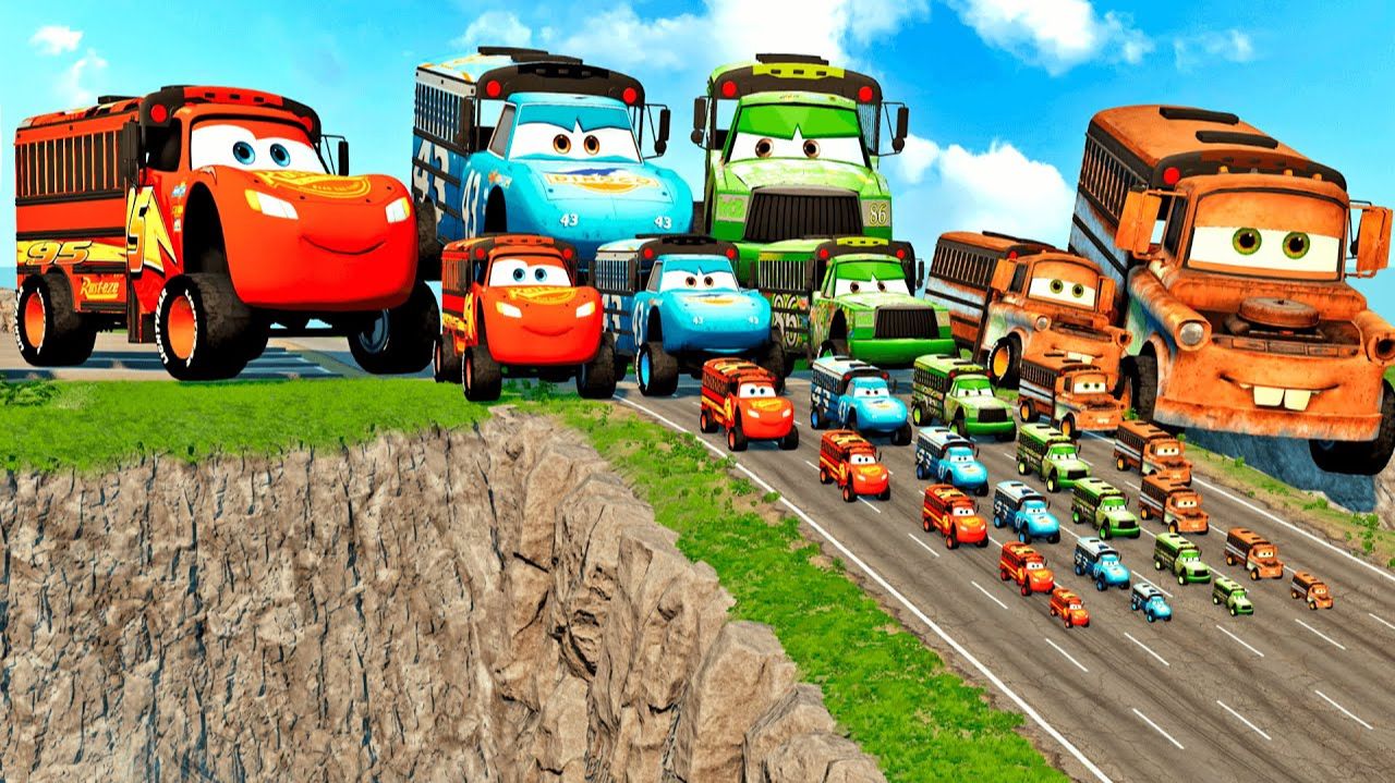 Молния Маквин превратился в АВТОБУС! Соревнование со всеми друзьями! Кто круче? смотреть онлайн