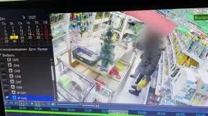 Житель Бурятии после знакомства с женщиной украл кролика беременной жене: видео