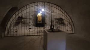 1000091885 Костница в монастыре.mp4