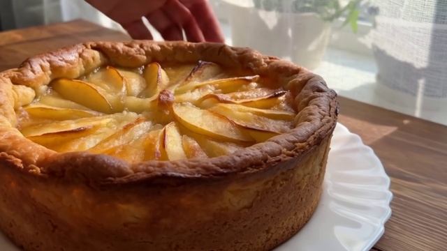 Шарлотка. Яблочный пирог. Рецепт внутри. смотреть онлайн