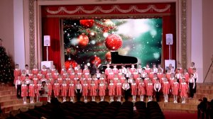 Новогоднее представление хора "Росинка".
