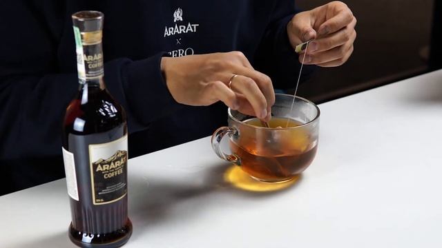 HOW TO: осенний коктейль ARARAT COFEE x Strawberry Tea смотреть онлайн