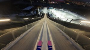 Большой лыжный трамплин открылся на Воробьевых горах в Москве