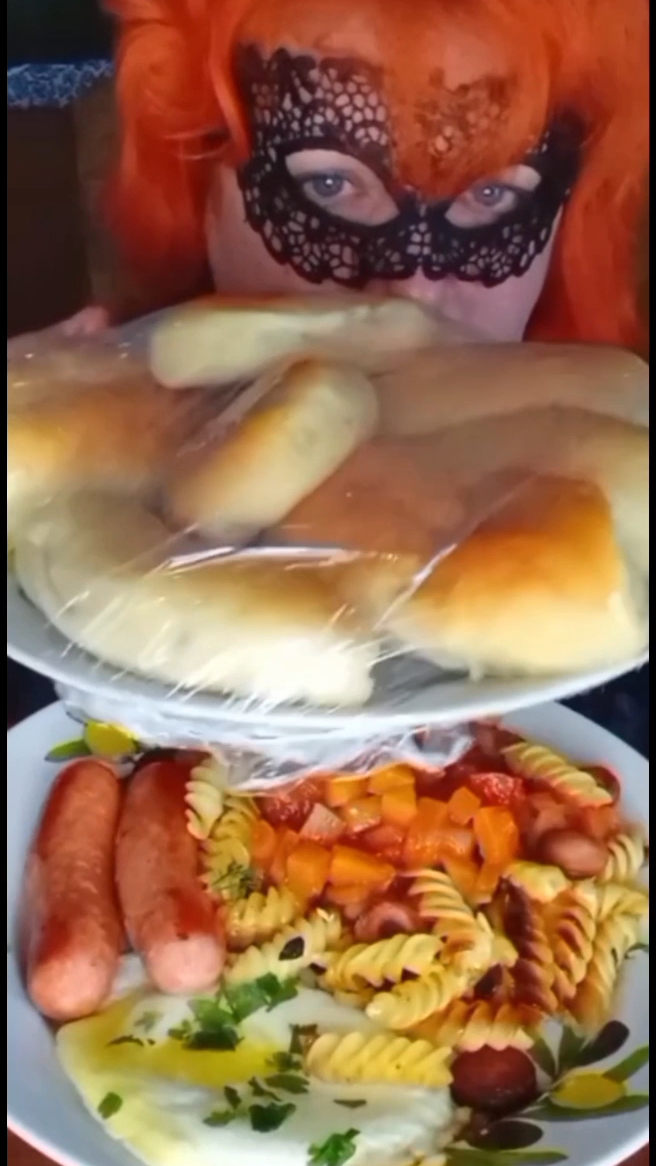 МУКБАНГ ВСЕМ ПРИЯТНОГО смотреть онлайн