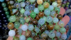 Натуральные камни - бусы