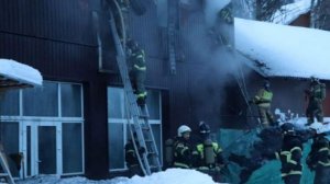 На Алтае загорелась туристическая база «Юность»