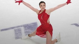 Новогодние фотографии Камилы Валиевой, Матвея Сафонова и Александра Овечкина в ожидании 2026 года.