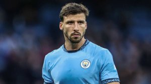 Португальский защитник "Манчестер Сити" сделал тату на русском языке