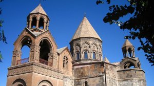 Вынос копья Лонгина в Ичмиадзине