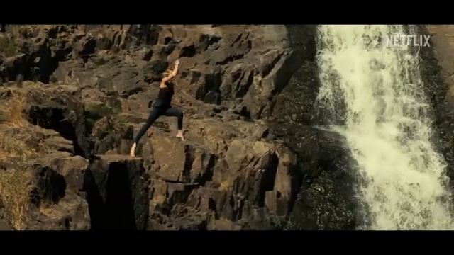 На Вершине - Русский трейлер Субтитры 2026 Тэрон Эджертон Шарлиз Терон смотреть онлайн