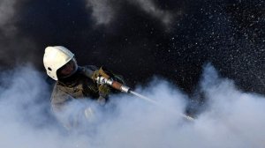 В Химках загорелось нежилое здание на площади 900 кв. м