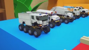 Дождик, дождик, уходи! Колеса в форме футбольного мяча! Детские мультики про машинки!