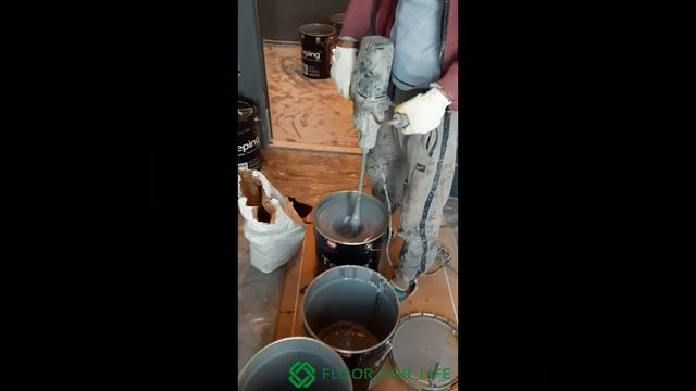 Серый матовый эпоксидный пол в гастробаре с винотекой смотреть онлайн