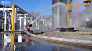 Роботы-собаки помогают бороться с огнем на химическом производстве в Китае