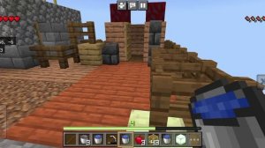 я играю в Майнкрафт но только каждые три минуты спавняца разные блоки