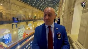 Новогоднее поздравление от российского певца Дениса Майданова