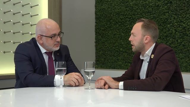 Как быть успешным во всем? Евгений Богданов и сомелье, смотреть онлайн