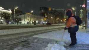 Камчатку завалило снегом: транспорт встал