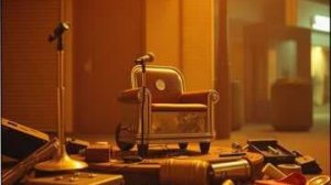 Как живёт парень в подвале!