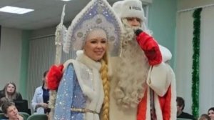 Шаман и Екатерина Мизулина навестили маленьких пациентов  детской клинической