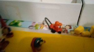 Ларри и его команда 3 серия коробка сюрприз ом