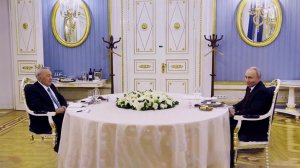 В Кремле состоялась встреча Владимира Путина с первым президентом Казахстана Нурсултаном Назарбаевым