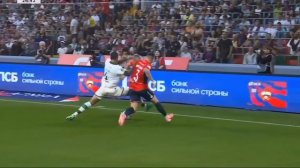 Клубов футбольных много