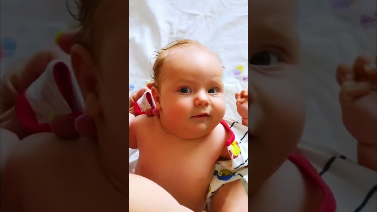 Как рыбка в воде: Дориан примеряет боди!  #длядетей #длямалышей #детииродители смотреть онлайн