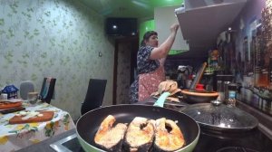 ВЛОГ //ПРОГУЛКА, ПОКУПКА ПОДАРКОВ, ПРОДУКТОВ / ПОДГОТОВКА К НГ / УЖИН