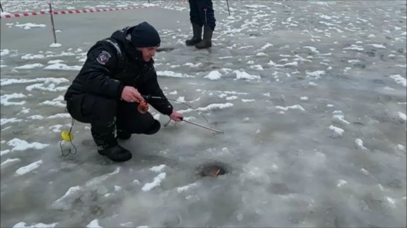 В актив работают как блёсны, так и раттлины. Клёвое место, Лосиный остров, нижний водоём. смотреть онлайн