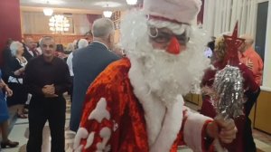 28 декабря.Поздравление деда Мороза и Снегурочки!