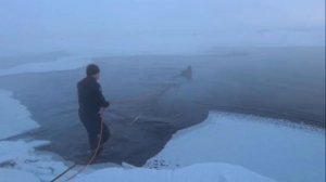 ⚡️Минивэн с людьми провалился под лёд на реке Лена в Якутске.