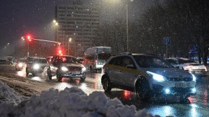 Москва .Прогулка среди небоскребов в зимний снегопад.