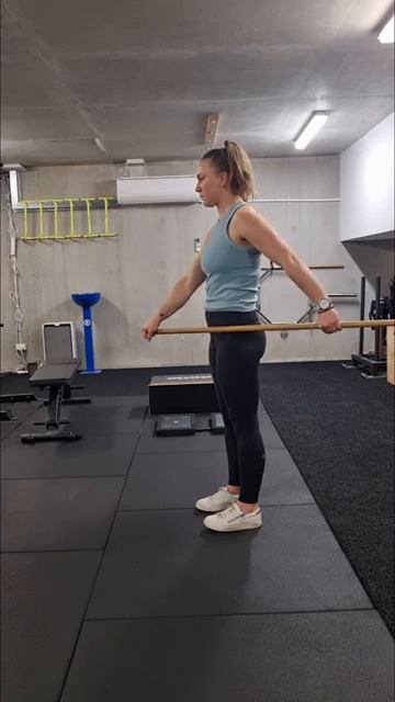 Ассистированное сгибание плеча с палочкой / Stick Assisted Shoulder Flexion смотреть онлайн