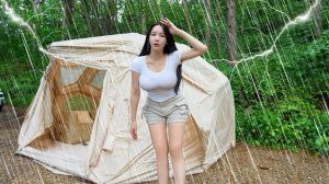 Кемпинг в люксовой надувной палатке в грозу.