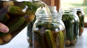 Засолка огурцов на зиму. Варианты. Рецепт внутри.