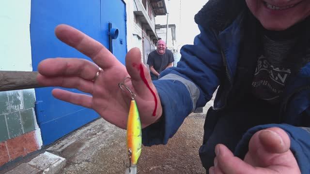 Однажды в гараже! (Не для детей!) смотреть онлайн