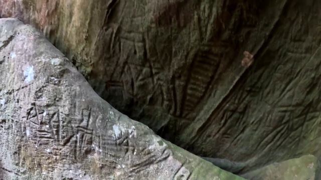 к водопаду Атирапалли и Эддкал кэйвз(18+)