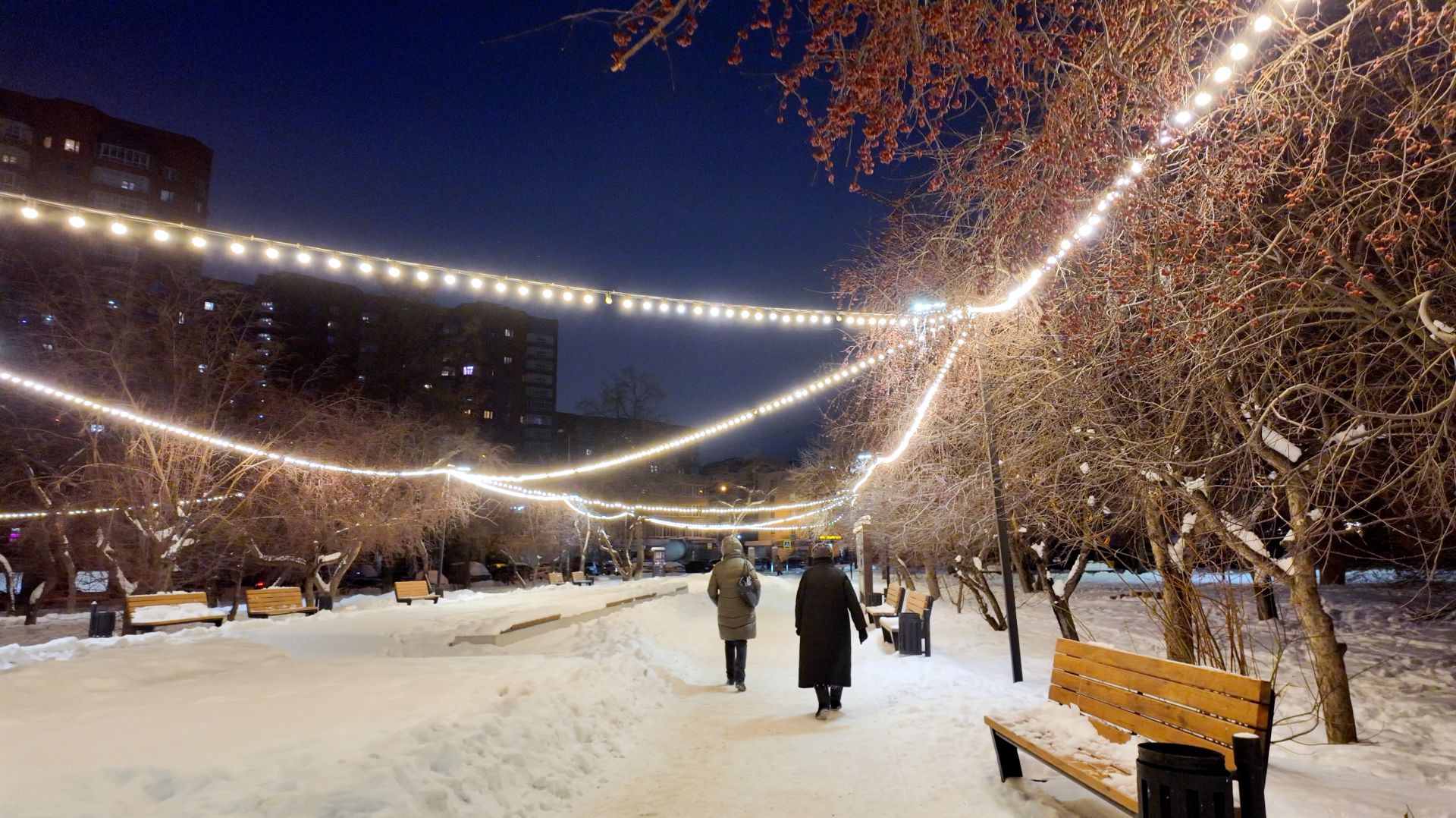 Прогулка по вечернему Екатеринбургу в декабре | Площадь обороны | 4K Walking Vlog смотреть онлайн