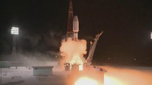 Ракета-носитель "Союз-2.1б" со спутниками стартовала с космодрома "Восточный".